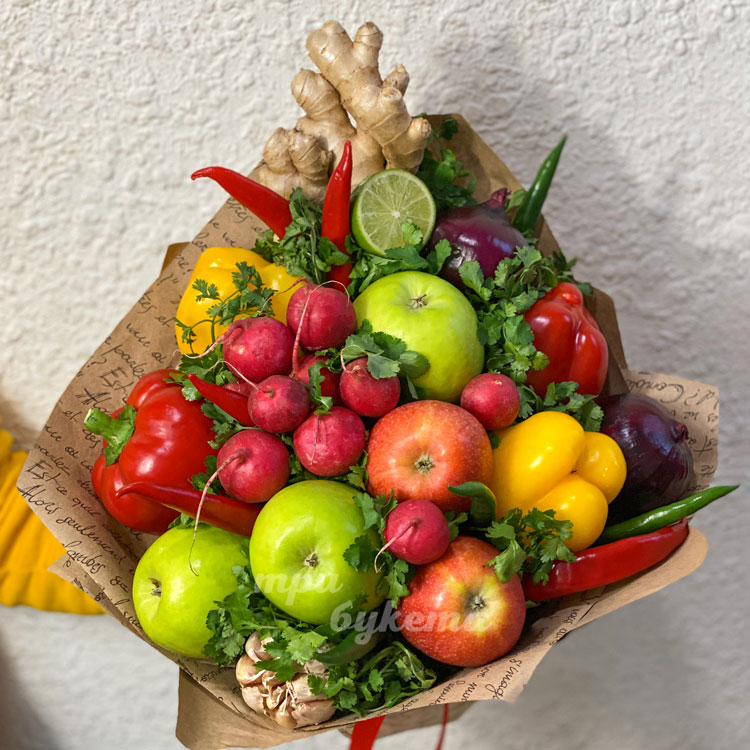 Букет овощной микс (на фоне стены)