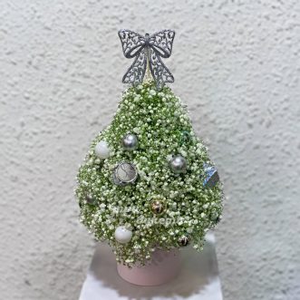 Елочка из гипсофилы на новый год Елочка из гипсофилы на новый год